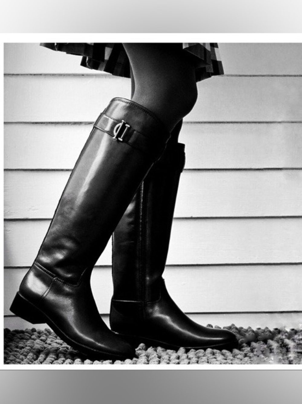 Tory Burch 'Grace' Boot Black Leather Size 9.5 riding twist lock